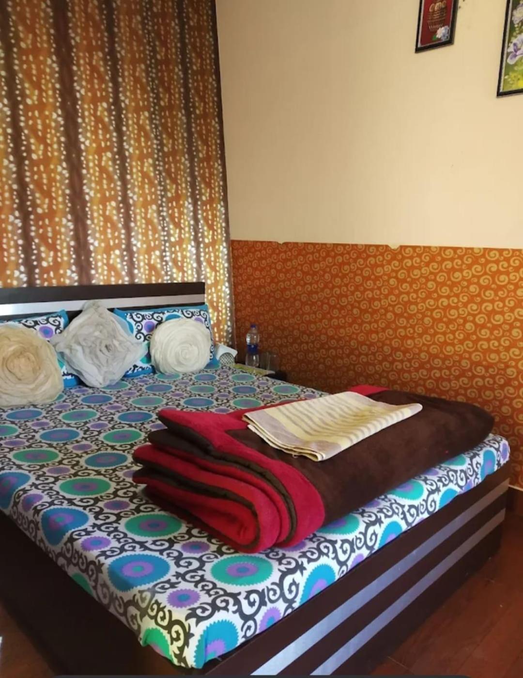 Joshi Holiday Home Stay Lansdowne Exteriör bild