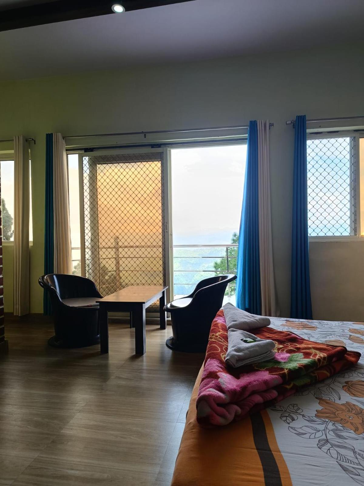 Joshi Holiday Home Stay Lansdowne Exteriör bild